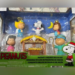 Peanuts Nativity Playset or Decor